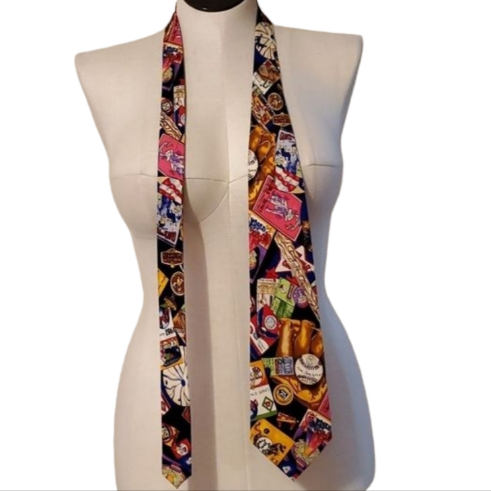 Vintage Nicole Miller BASEBALL Theme tie